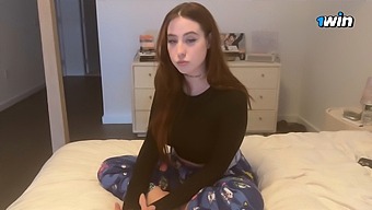 Hot Redhead In Stepmom Roleplay Gets A Creampie Before Class.